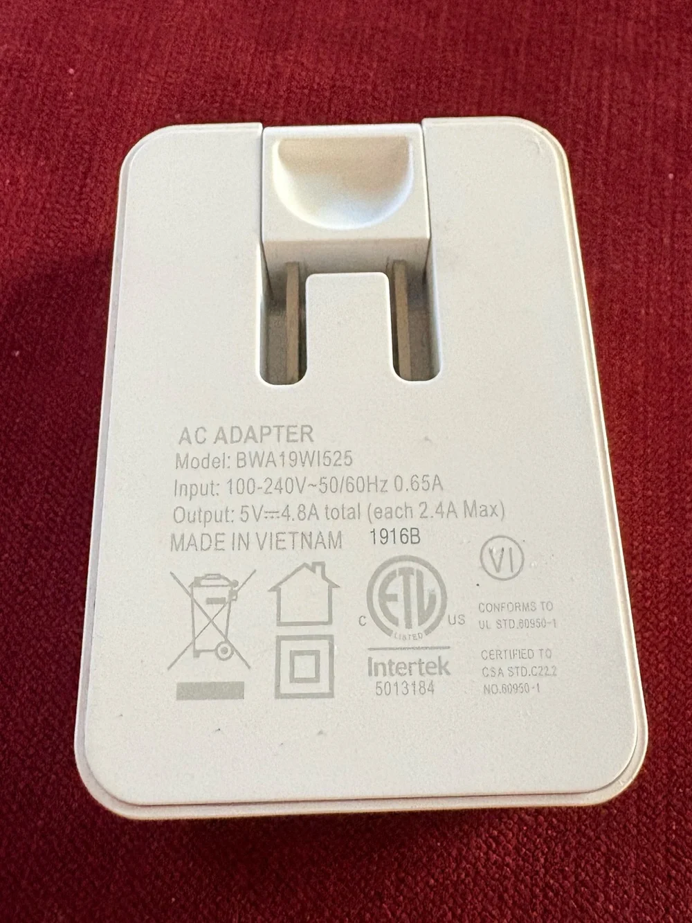 Like New Dual USB Wall Charger Foldable Plug AC Adapter